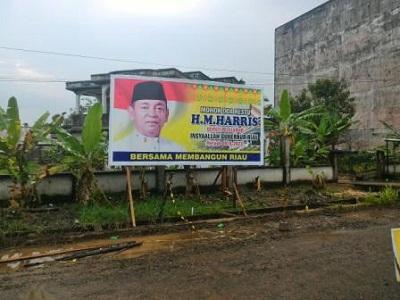 Baleho M. Harris Mulai Tebar Pesona di Tembilahan